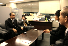 贈呈の記念撮影