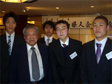 多摩県人会での集合写真