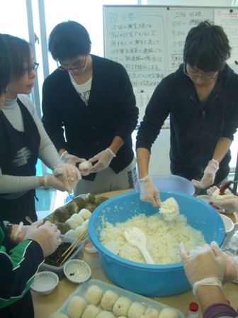 炊き出しの様子2