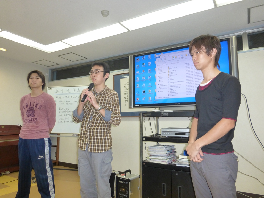 カンボジア派遣壮行会の様子