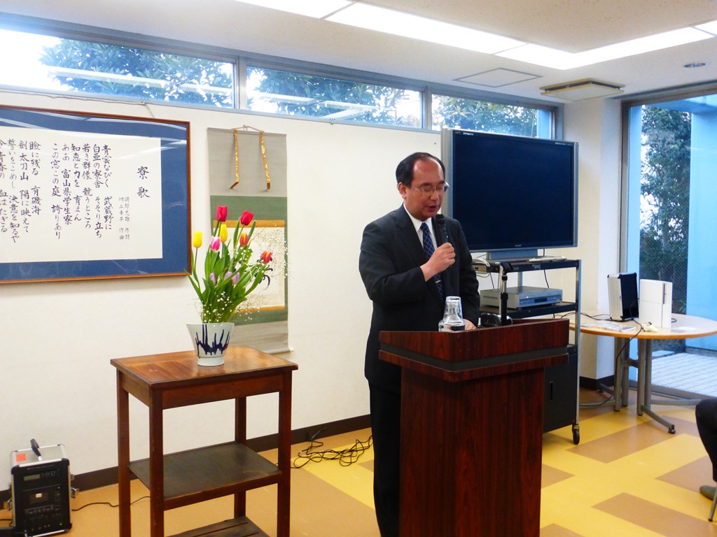 成人を祝う会の様子