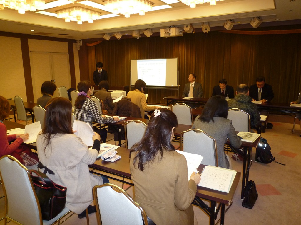 新寮生保護者会の様子2