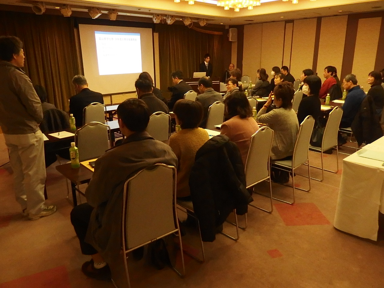 入寮生保護者会の様子