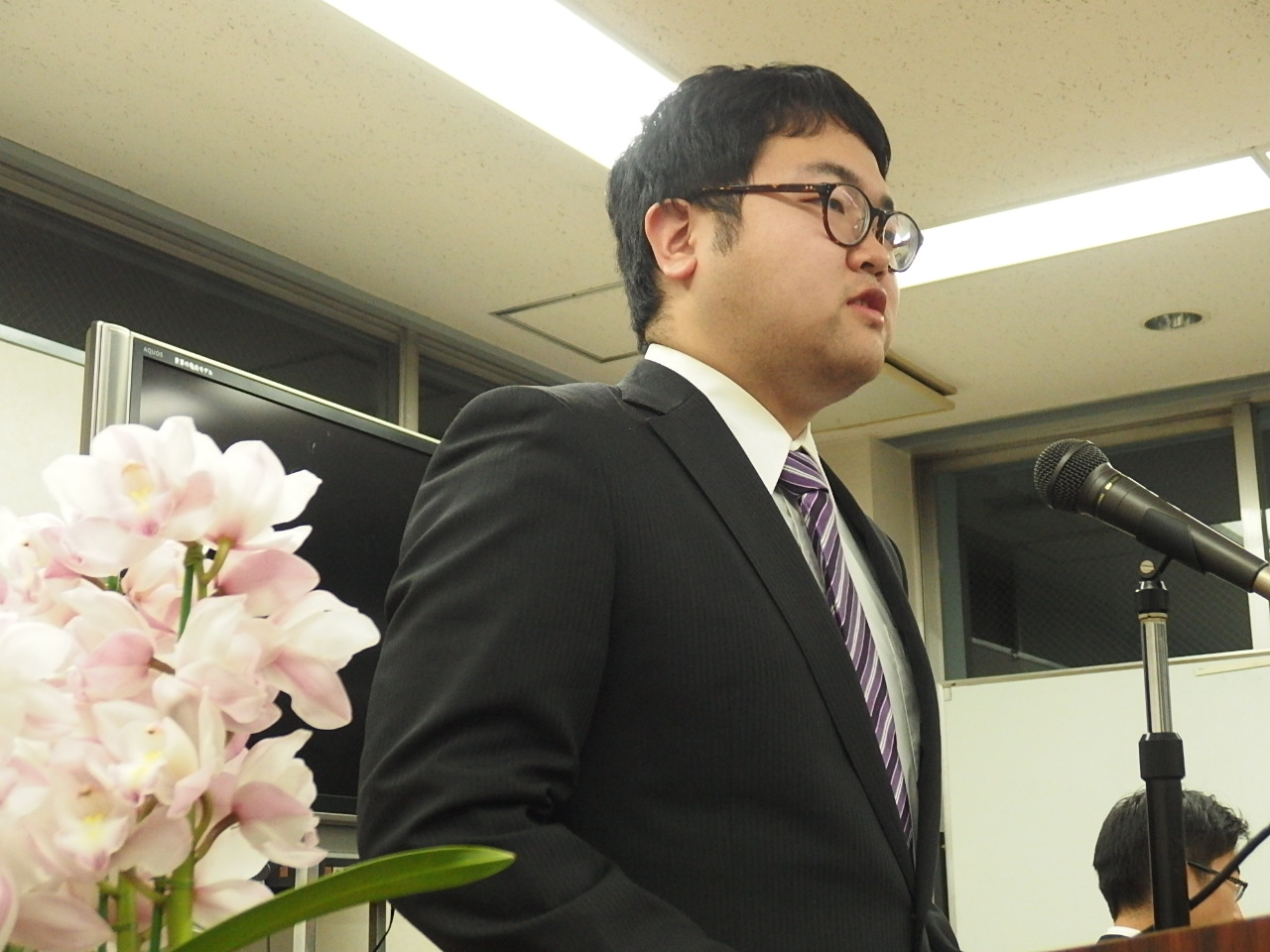 在寮生代表の祝福