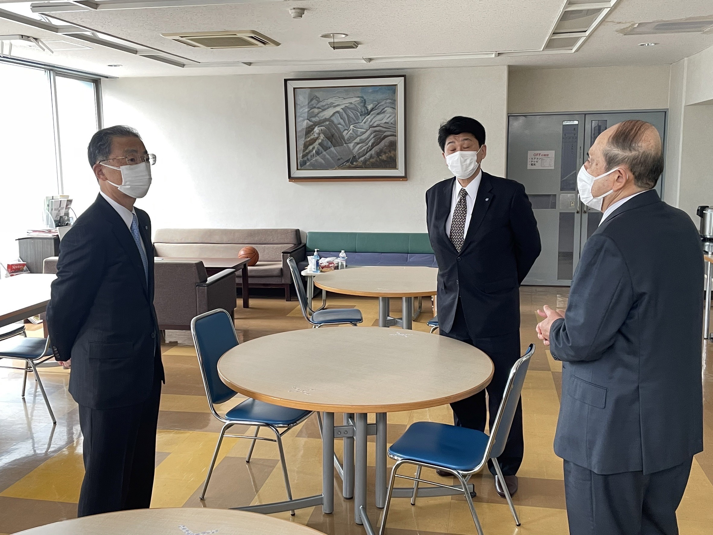 寮生との集合写真