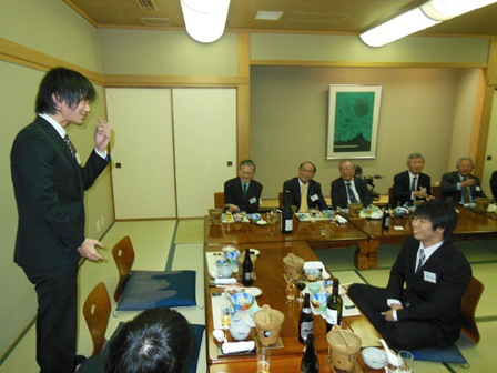 役員・卒寮生懇談会の様子3