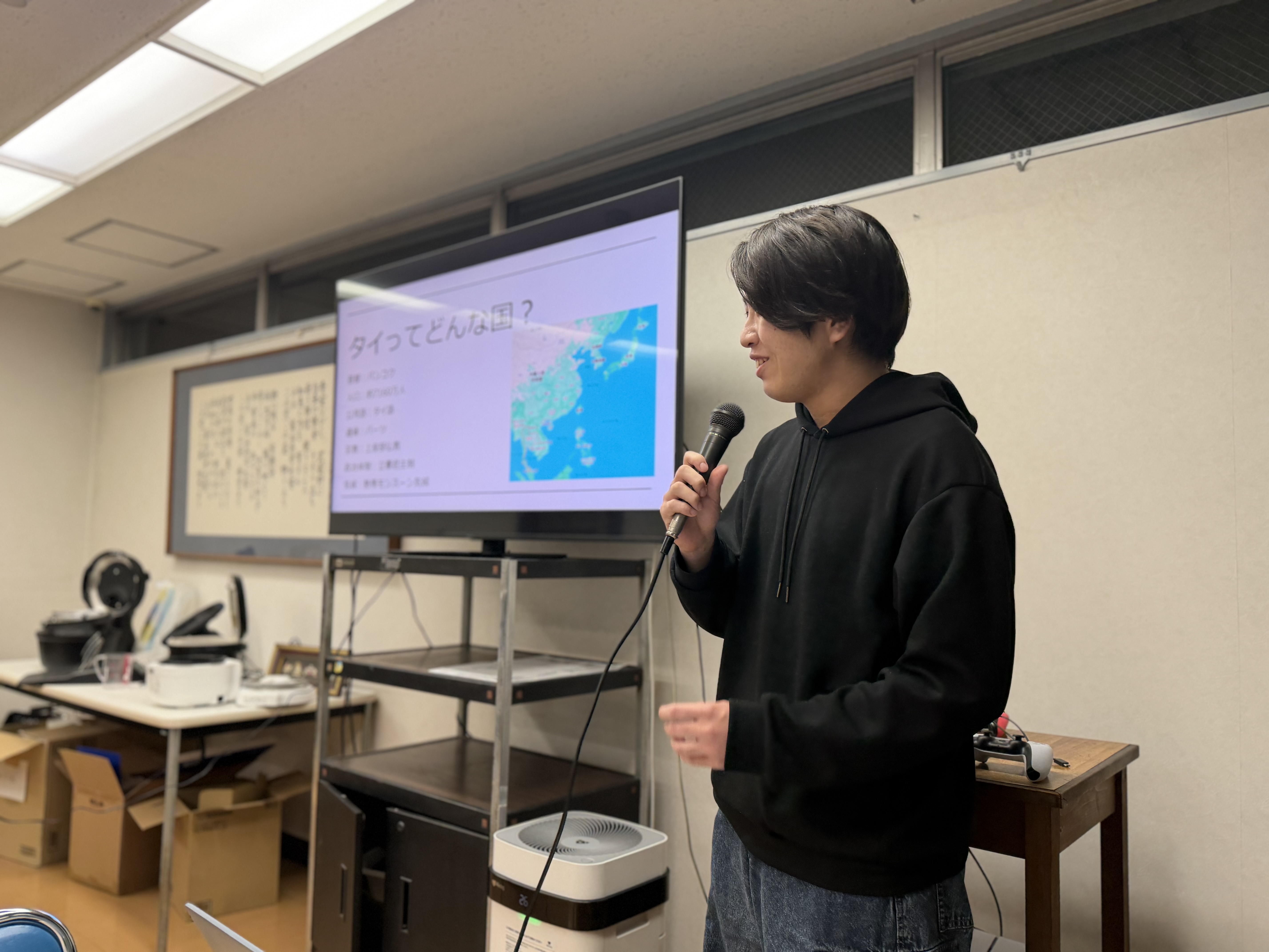 発表のリハーサルをする寮生